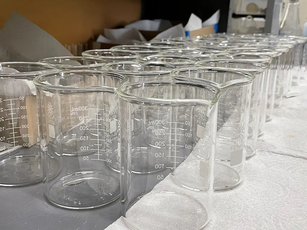 Laboratory glassware